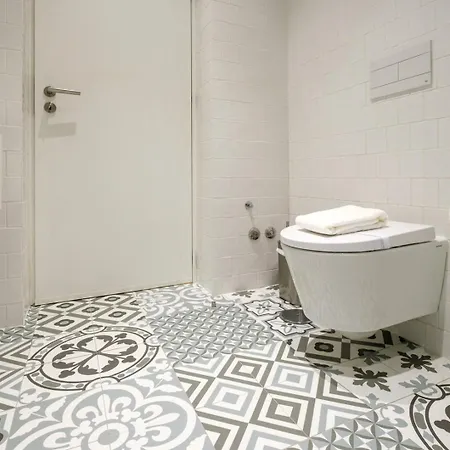 Spacious Loft W. Balcony In The Heart Of The Apartment Porto