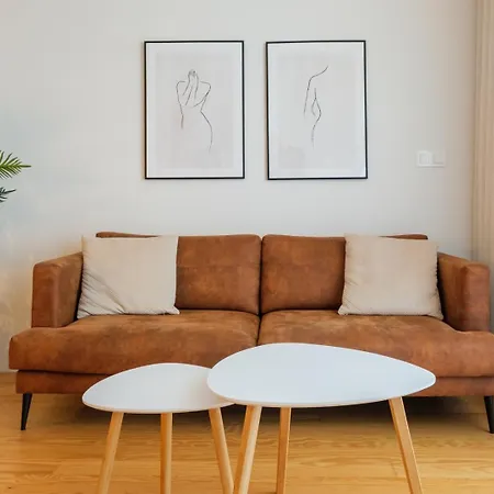 Spacious Loft W. Balcony In The Heart Of The 아파트