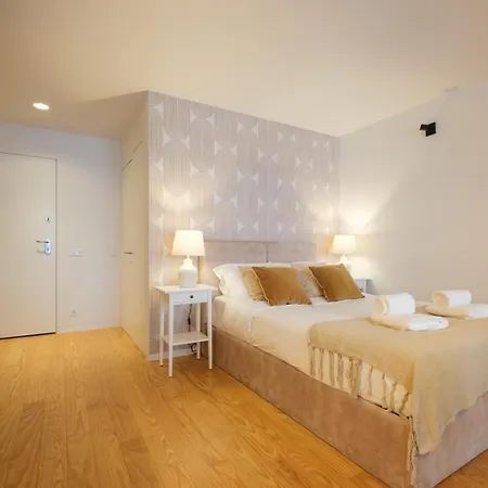 아파트 Spacious Loft W. Balcony In The Heart Of The *